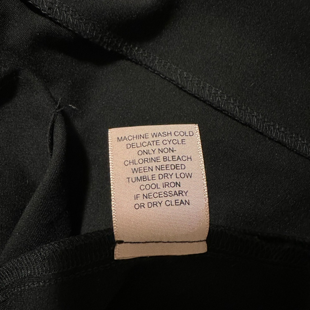 Woman’s Blazer - Picture 2 of 7